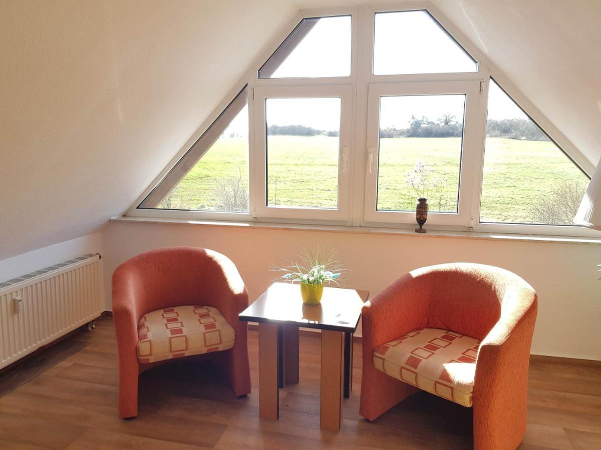 Fewo 18 Im Strandhaus Lobbe Mit Balkon Exterior photo