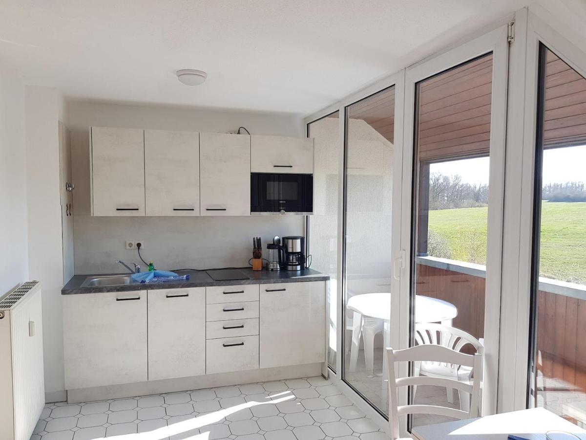 Fewo 18 Im Strandhaus Lobbe Mit Balkon Exterior photo