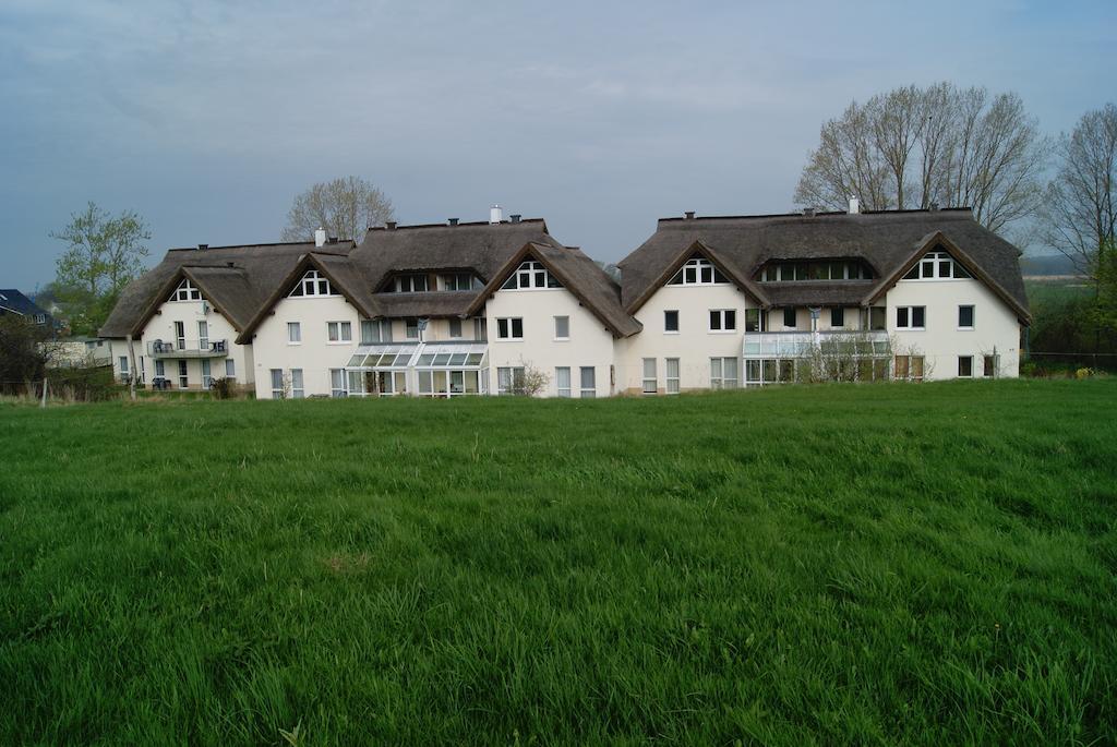 Fewo 18 Im Strandhaus Lobbe Mit Balkon Exterior photo